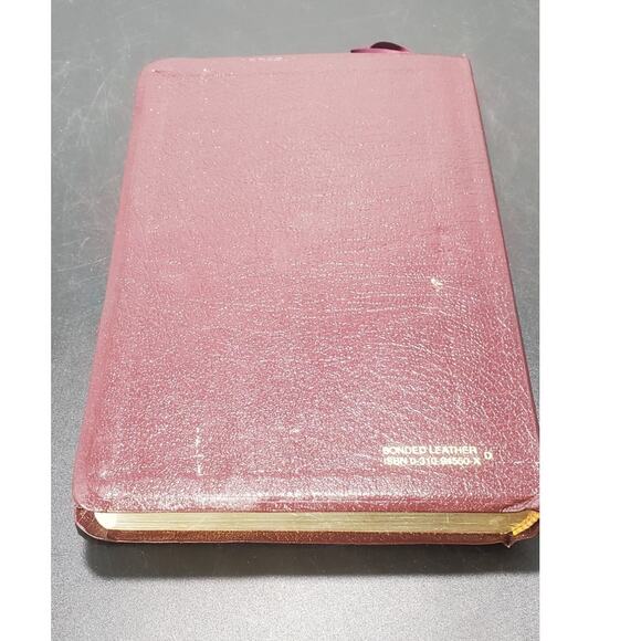 New International Version Holy Bible Reference Zondervan 1988 - Picture 3 of 11